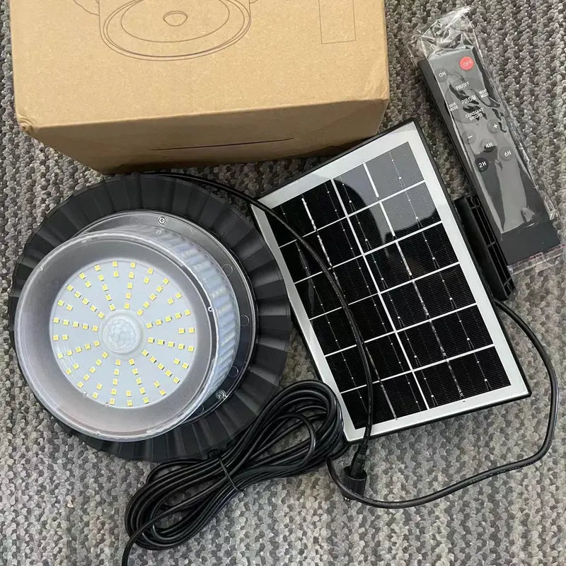 Lámpara Solar Colgante LED con Sensor de Movimiento, 5 Modos, Resistente al Agua y Control Remoto